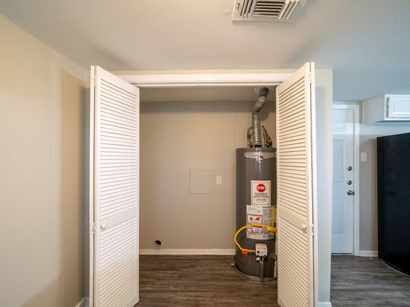 16234 Summer Wind Drive, Houston TX 77090