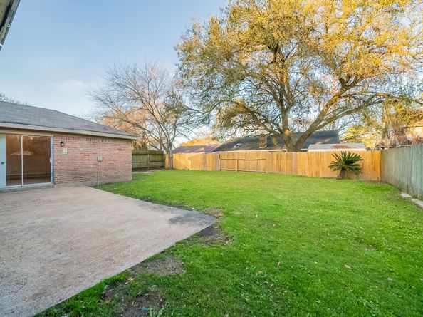 16234 Summer Wind Drive, Houston TX 77090