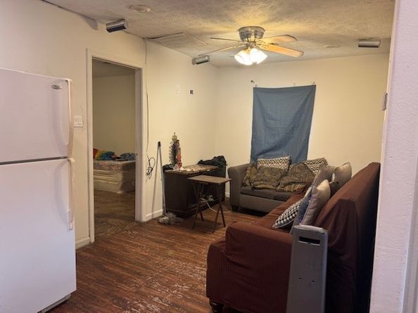 7511 Bonham Street, Houston TX 77020