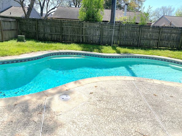 2414 Woven Wood Lane, Richmond TX 77406