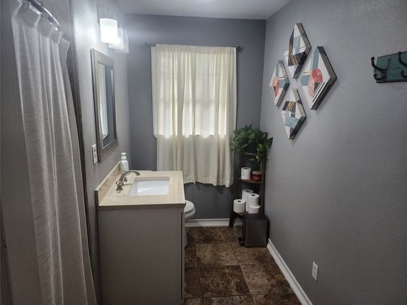 510 Edgebrook Drive, Houston TX 77034