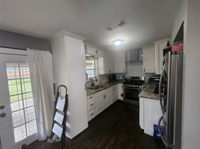 510 Edgebrook Drive, Houston TX 77034