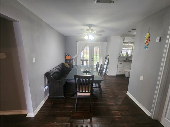 510 Edgebrook Drive, Houston TX 77034