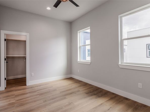 711 Boundary Street, Houston TX 77009