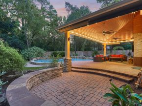10 Longsford Circle, The Woodlands TX 77382