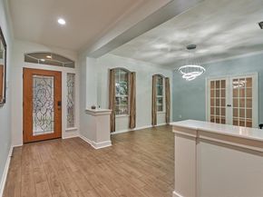 10 Longsford Circle, The Woodlands TX 77382