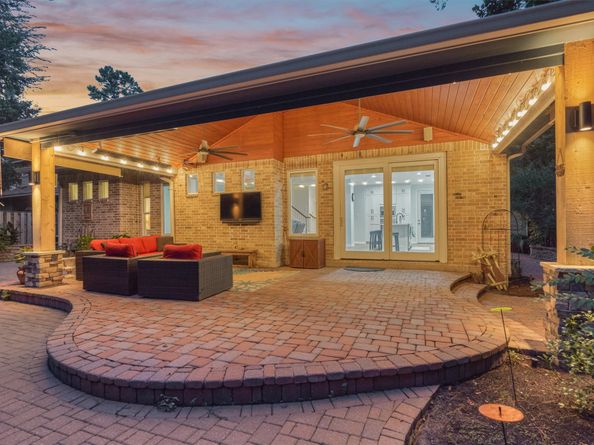 10 Longsford Circle, The Woodlands TX 77382