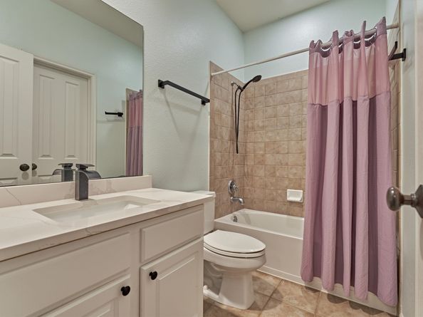 10 Longsford Circle, The Woodlands TX 77382