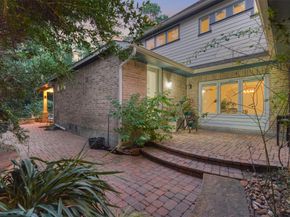 10 Longsford Circle, The Woodlands TX 77382