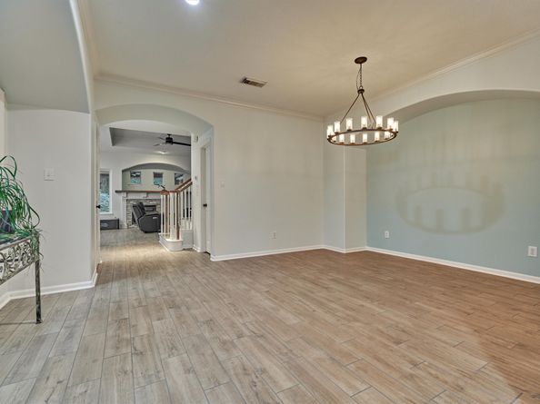 10 Longsford Circle, The Woodlands TX 77382
