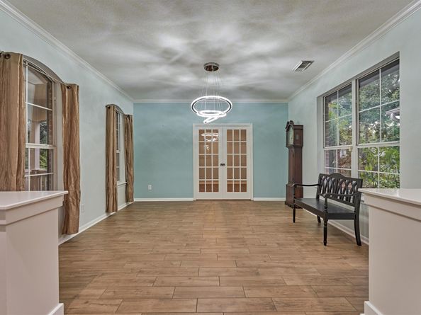 10 Longsford Circle, The Woodlands TX 77382