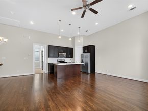 72 N Hutcheson Street, Houston TX 77003