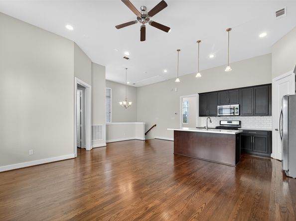 72 N Hutcheson Street, Houston TX 77003