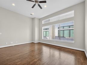72 N Hutcheson Street, Houston TX 77003