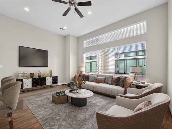 72 N Hutcheson Street, Houston TX 77003