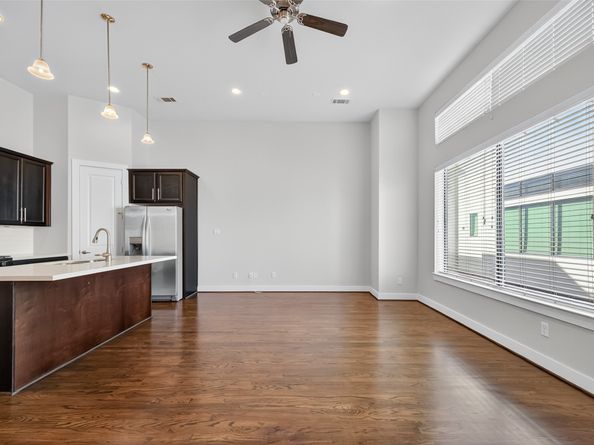 72 N Hutcheson Street, Houston TX 77003