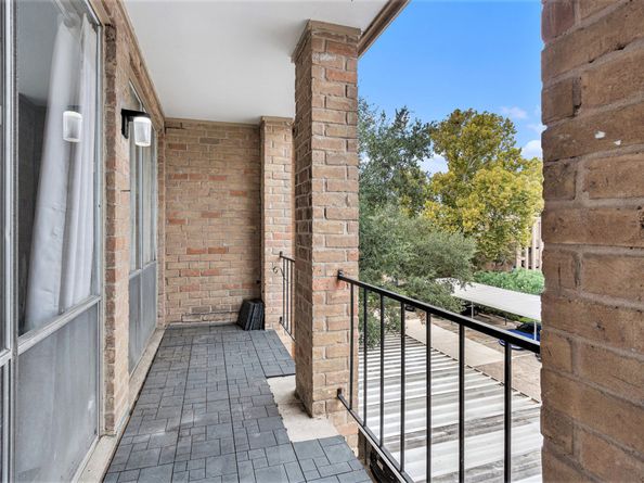 4633 Wild Indigo Street 536, Houston TX 77027