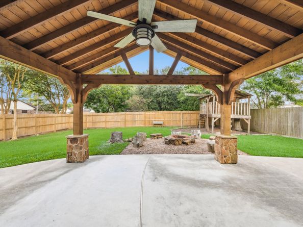 17603 Point Comfort Lane, Webster TX 77598