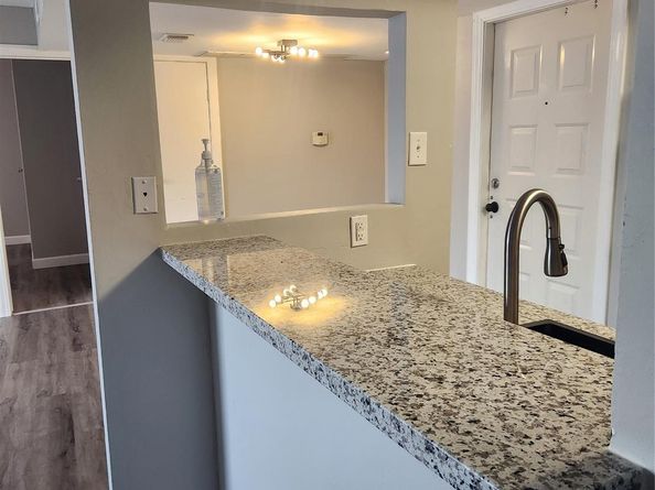2818 S Bartell Drive 35, Houston TX 77054