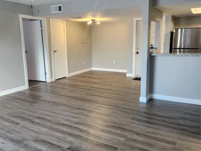 2818 S Bartell Drive 35, Houston TX 77054
