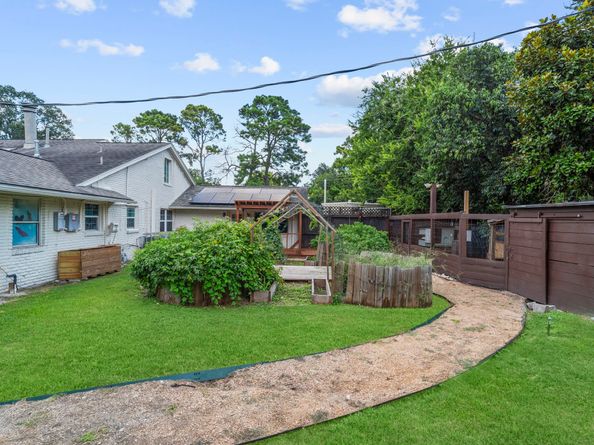 8818 Brae Acres Road, Houston TX 77074