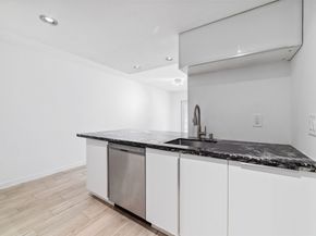 12633 Memorial Drive 51, Houston TX 77024