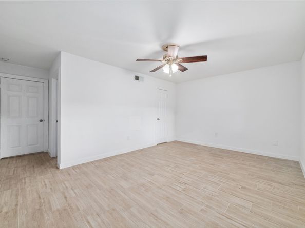 12633 Memorial Drive 51, Houston TX 77024