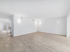 12633 Memorial Drive 51, Houston TX 77024