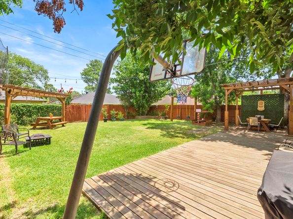 14006 Blue Falls Dr, Sugar Land TX 77498
