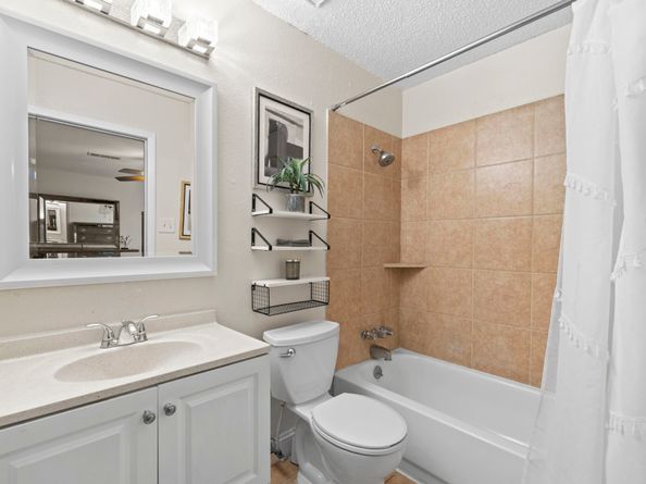 14006 Blue Falls Dr, Sugar Land TX 77498