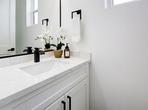 1214 W 24th Street D, Houston TX 77008