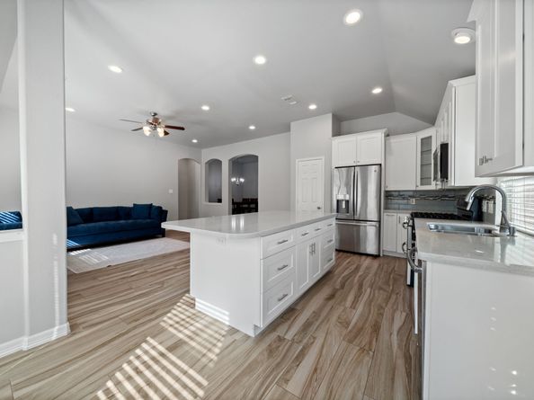 146 S Star Ridge Circle, The Woodlands TX 77382