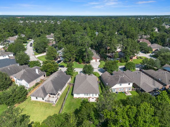 146 S Star Ridge Circle, The Woodlands TX 77382