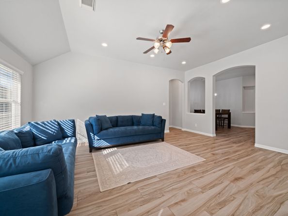 146 S Star Ridge Circle, The Woodlands TX 77382
