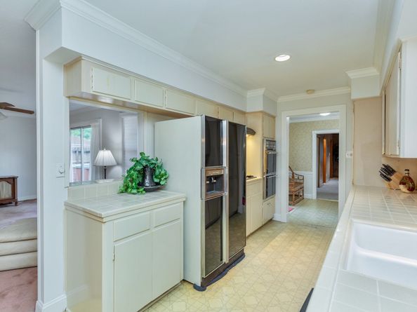 7043 Carvel Lane, Houston TX 77074