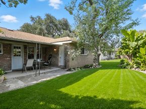 15222 E Hutchinson Circle, Houston TX 77071