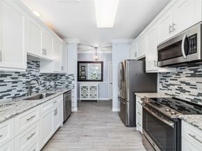 2815 Kings Crossing Drive 106, Houston TX 77345