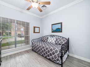 2815 Kings Crossing Drive 106, Houston TX 77345
