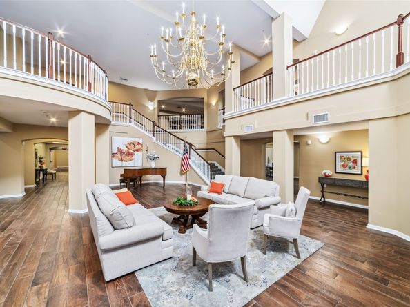 2815 Kings Crossing Drive 106, Houston TX 77345