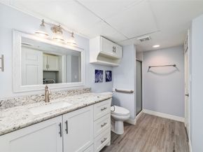 2815 Kings Crossing Drive 106, Houston TX 77345