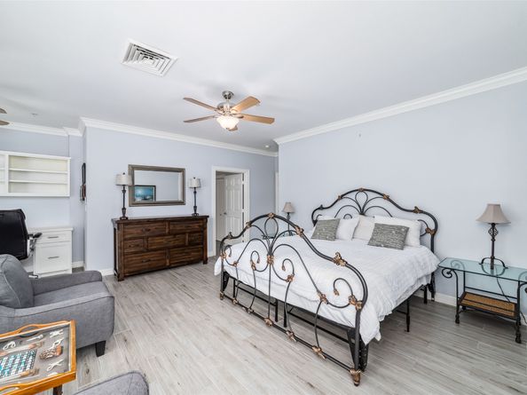 2815 Kings Crossing Drive 106, Houston TX 77345