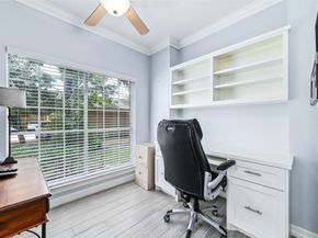 2815 Kings Crossing Drive 106, Houston TX 77345