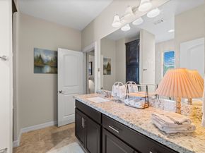 34 W Shadow Creek Villas Loop, Spring TX 77389