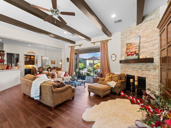 34 W Shadow Creek Villas Loop, Spring TX 77389