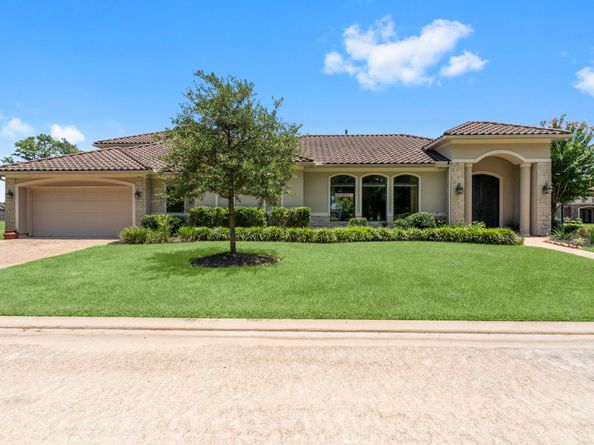 34 W Shadow Creek Villas Loop, Spring TX 77389