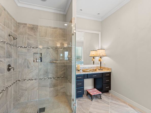34 W Shadow Creek Villas Loop, Spring TX 77389