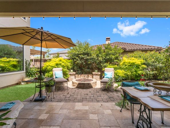 34 W Shadow Creek Villas Loop, Spring TX 77389