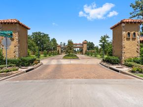 34 W Shadow Creek Villas Loop, Spring TX 77389