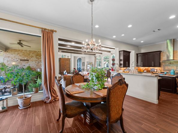 34 W Shadow Creek Villas Loop, Spring TX 77389
