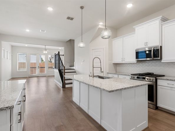 912A W 21st Street, Houston TX 77008